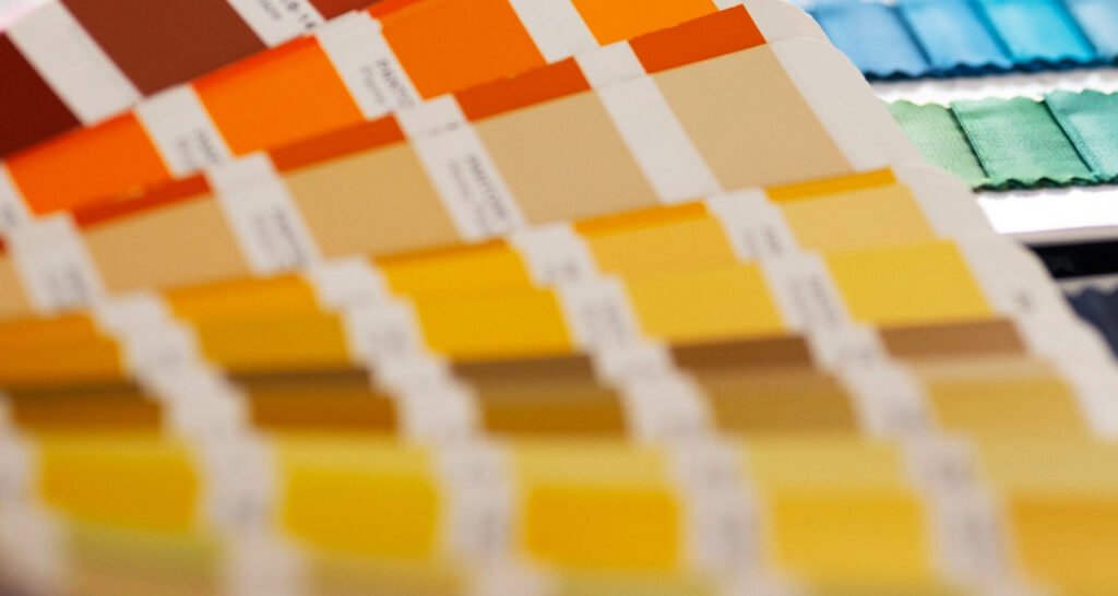 Cover Sejarah Adanya Pantone Dari Cat Cetak Sampai Ke Seluruh Dunia